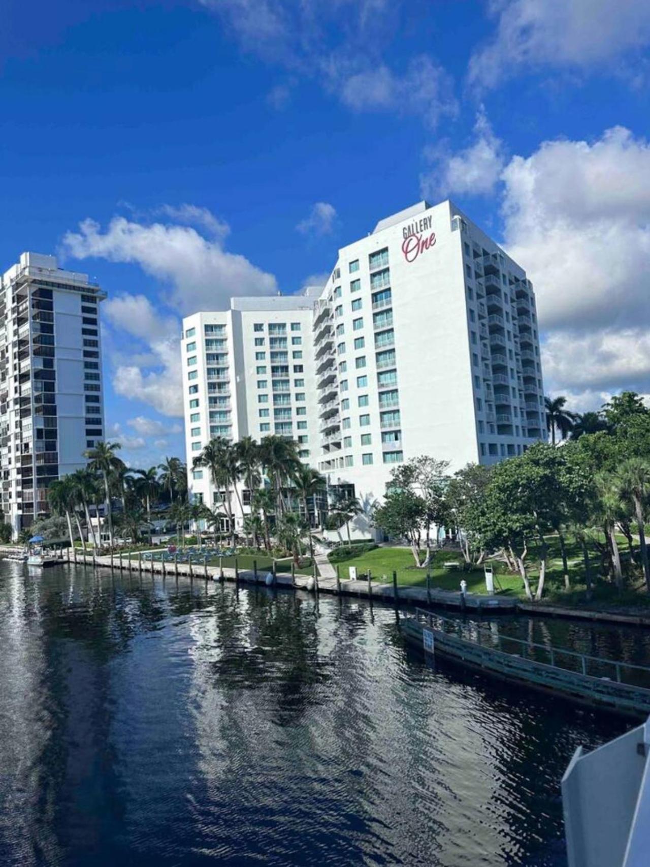 Galleryone Doubletree Hilton Gc Secret Blending Fort Lauderdale Exterior photo